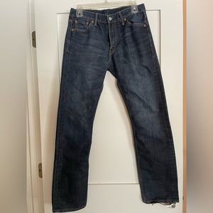 Levis 513